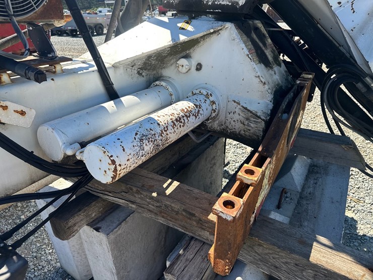#5078-•-imt-34/235k3-knuckle-boom-crane-image-9