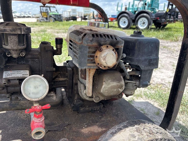2021-portable-pressure-washer-with-water-tank-image-8