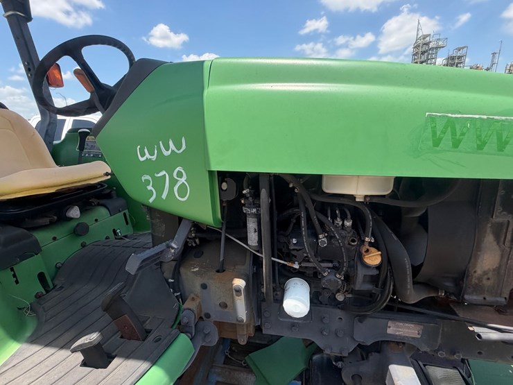 #91-•-john-deere-tractor-image-17