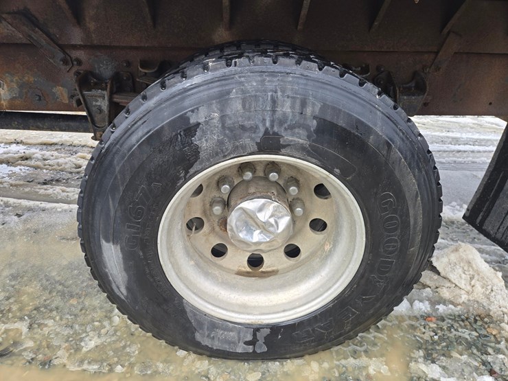 #60855-•-2002-sterling-flatbed-truck-image-74