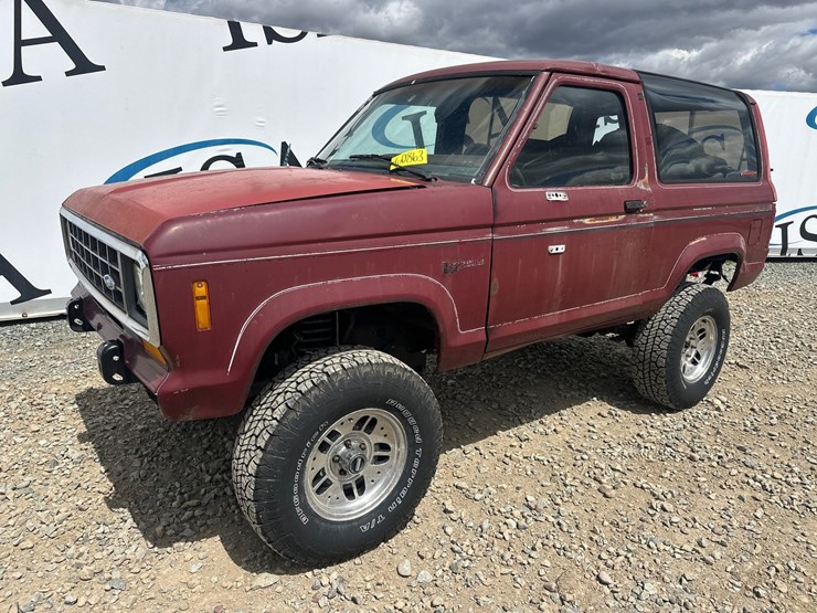1988-ford-bronco-image-1