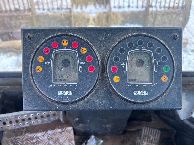 #1459-•-2012-bomag-bc572-compactor-image-47