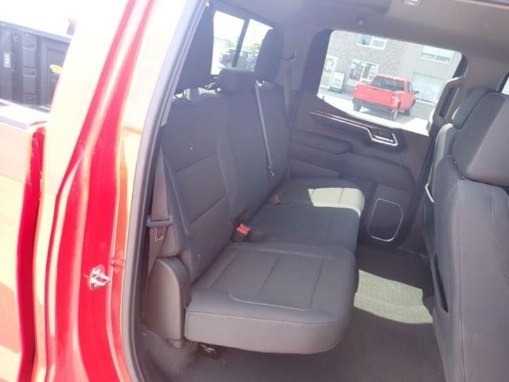 chevrolet-silverado-1500-image-40