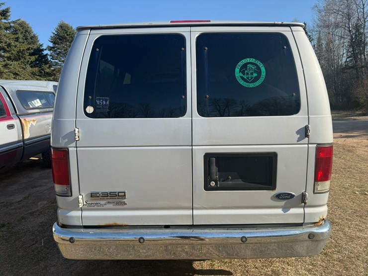 2008-ford-e350-xlt-image-4