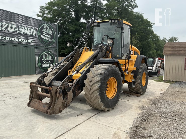 2018-jcb-427-image-8