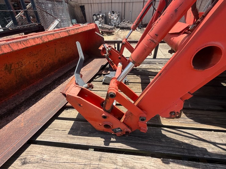 kubota-l3830d-image-17