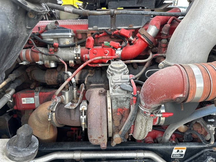 2014-kenworth-t660-image-35