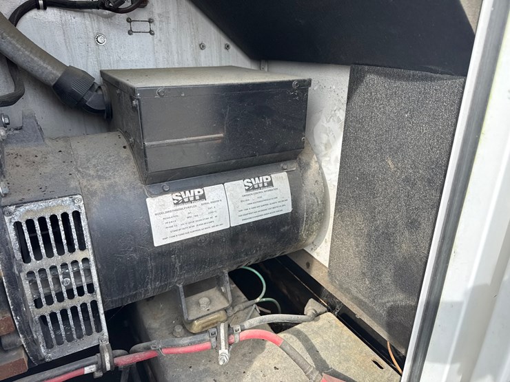 #5001-•-qp-25-towable-generator-image-17