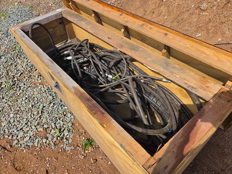 #6019-•-box-of-misc.-hydraulic-hoses-image-5