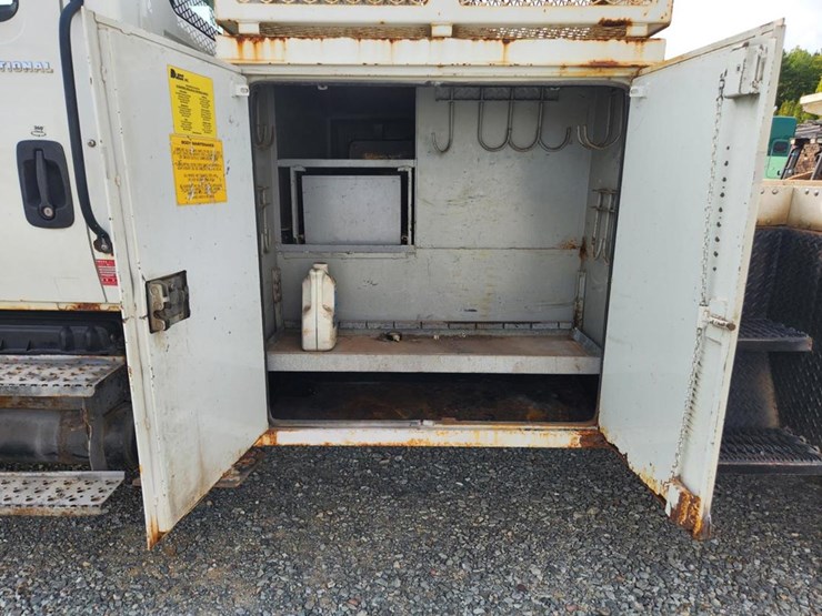 2003-international-durastar-4300-image-41