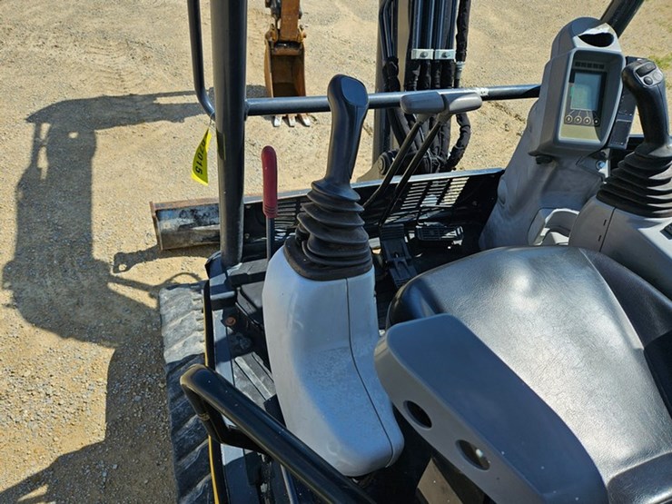 deere-35g-image-28