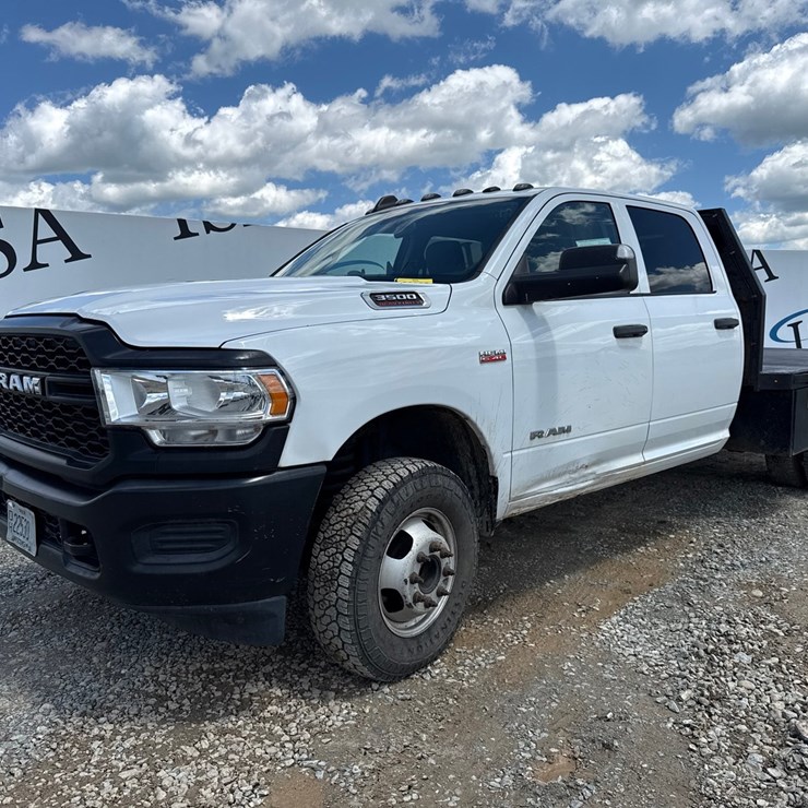 2019 DODGE 3500