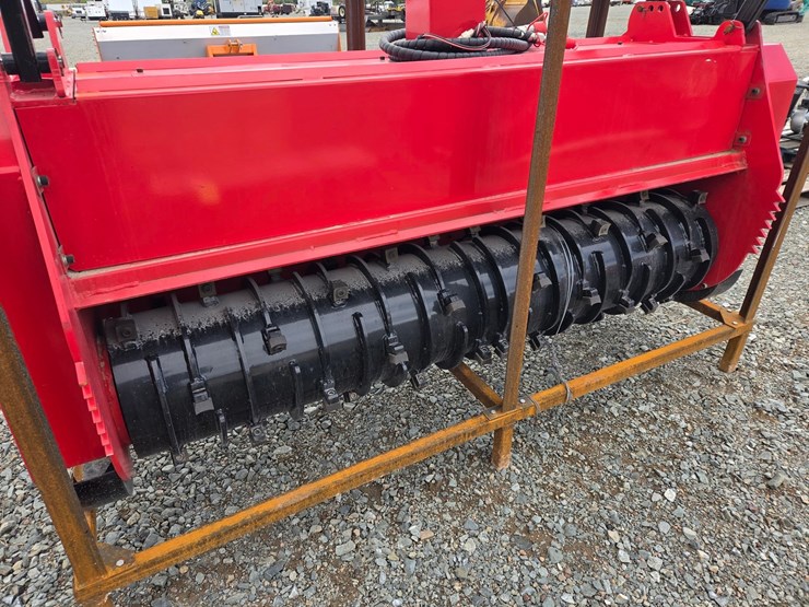 #6165-•-approx.-72"-unused-giyi-72pro-skid-steer-mulcher-attachment-image-5