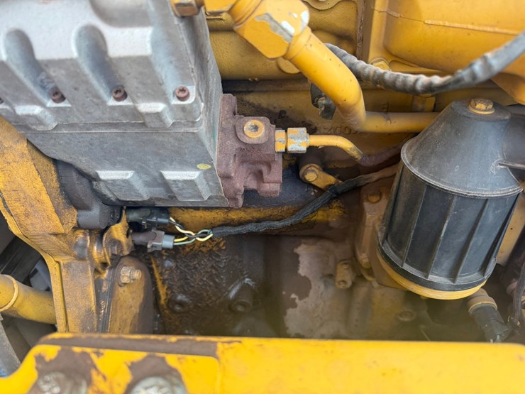 caterpillar-160m-image-141
