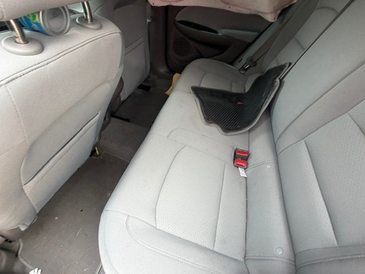 #78-•-2022-chevrolet-malibu-image-13