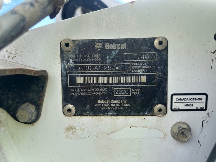 2020-bobcat-t740-image-59