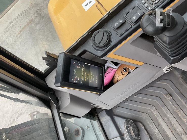 2017-volvo-ec60e-image-16