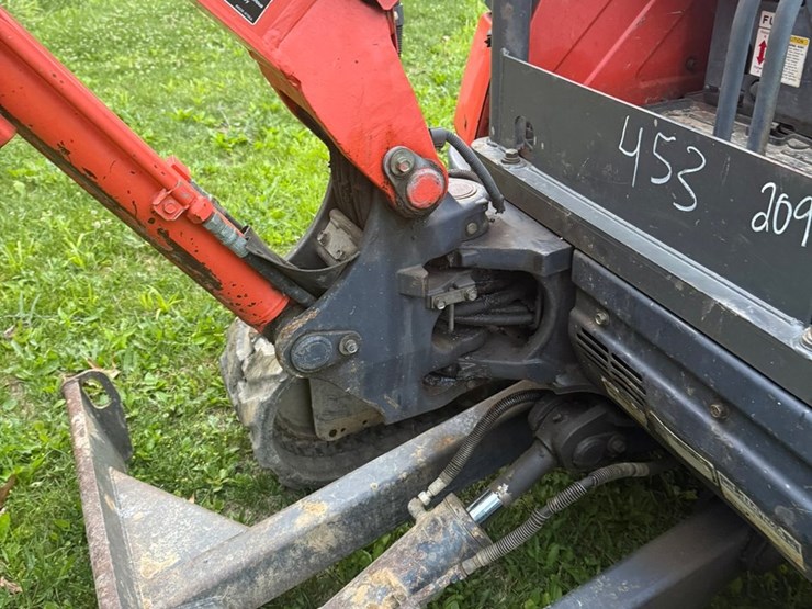 2011-kubota-u25-image-14