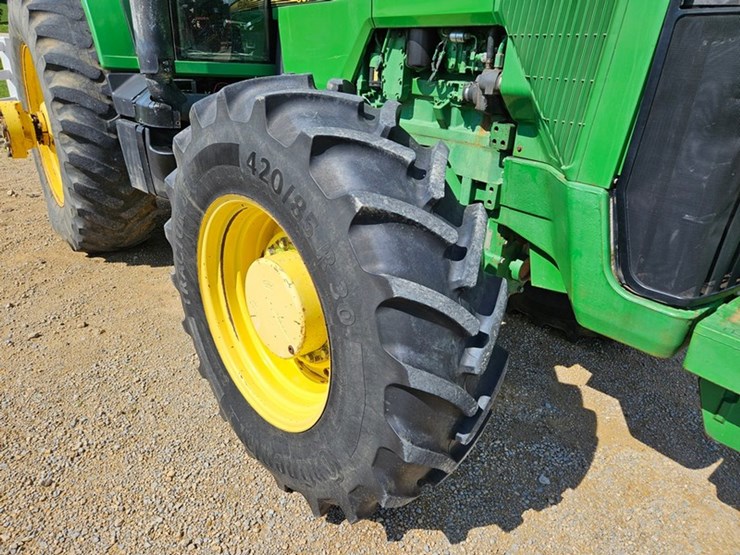 john-deere-8300-image-40