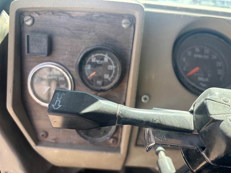 #2174-•-1984-mack-dm660-tandem-axle-dump-truck-image-43
