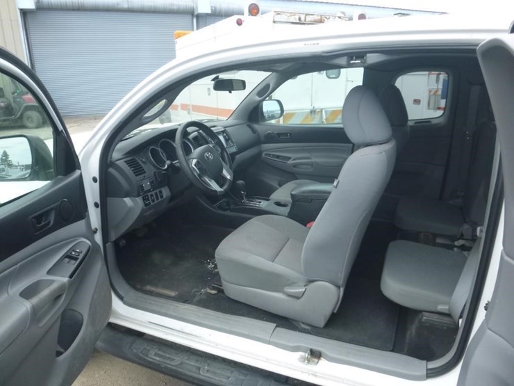 2014-toyota-tacoma-image-5