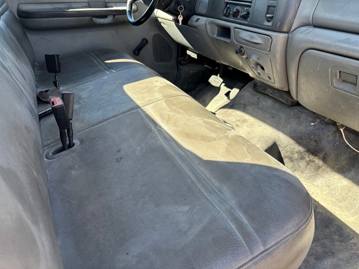 2004-ford-f450-image-40