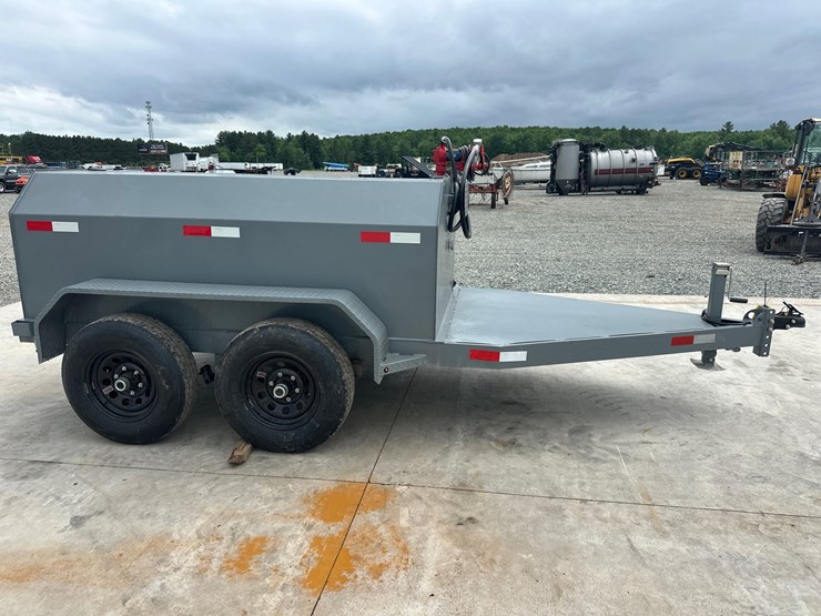 #60918-•-x-star-trailers-approx.-750-gallon-trailer-image-5