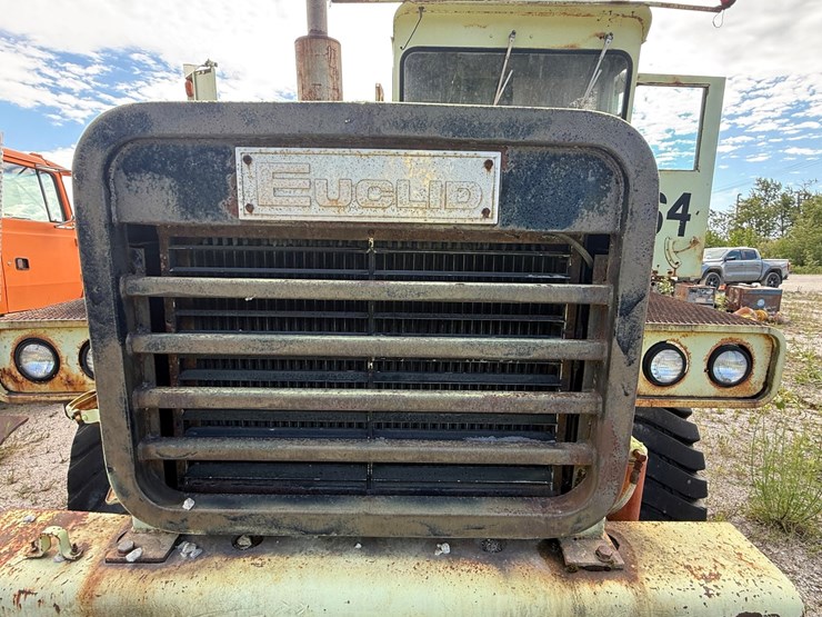 #1356-•-euclid-spotter-truck-image-38