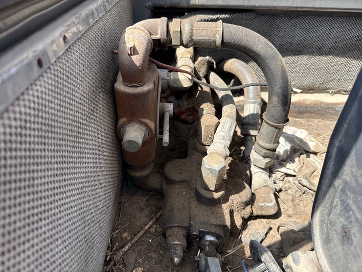 jcb-712-image-52