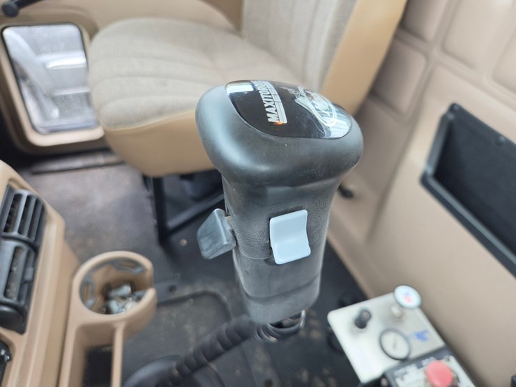 2007-mack-granite-cv713-image-60