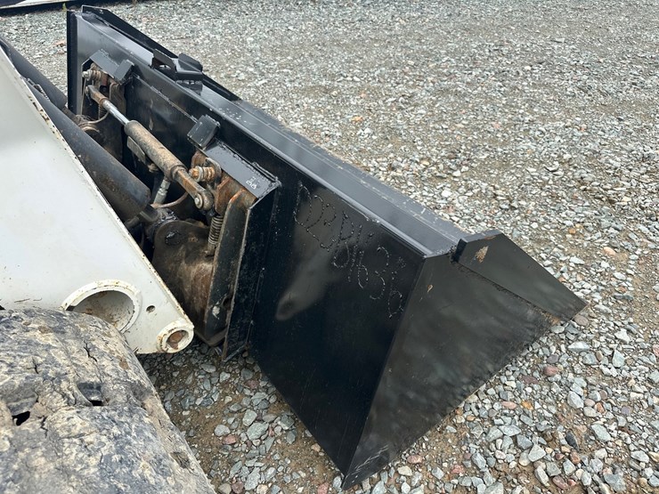 2020-bobcat-t740-image-22