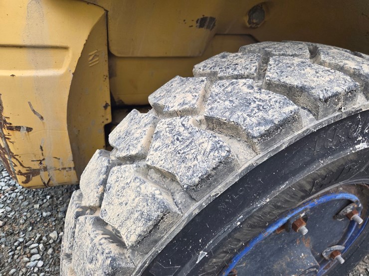#60845-•-hyster-275-forklift-image-50