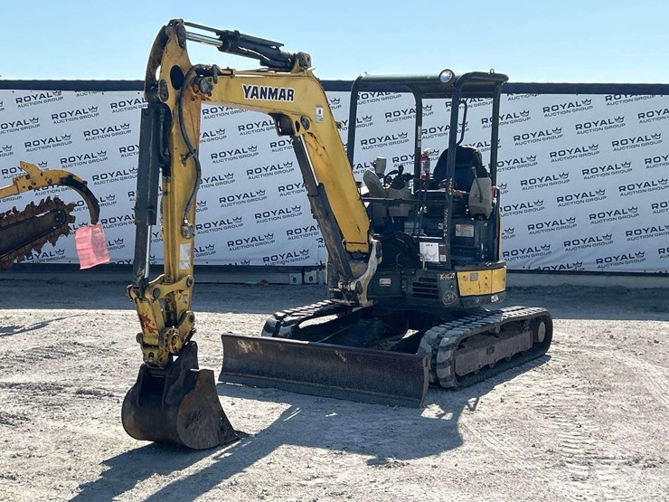 yanmar-vi035-6a-mini-excavator-image-1