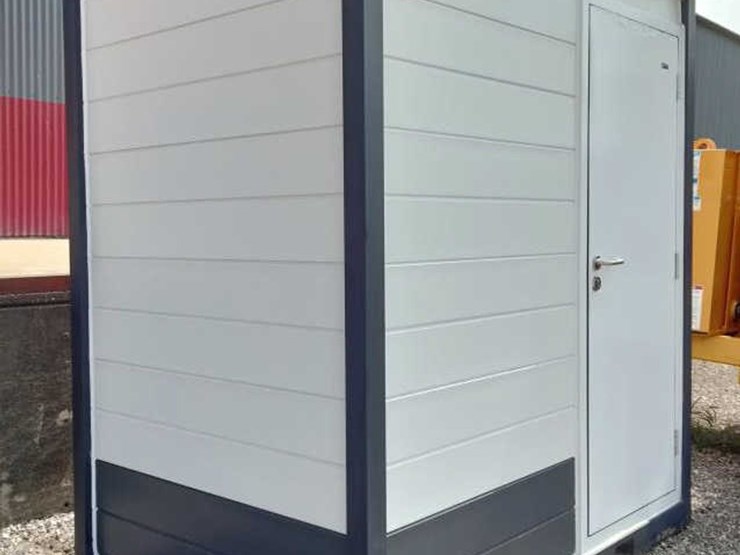 #87-•-mobile-toilet-w/shower---rm87-96-image-4