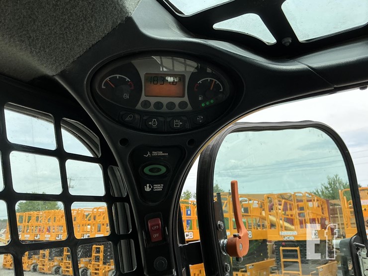 2023-bobcat-t770-image-18