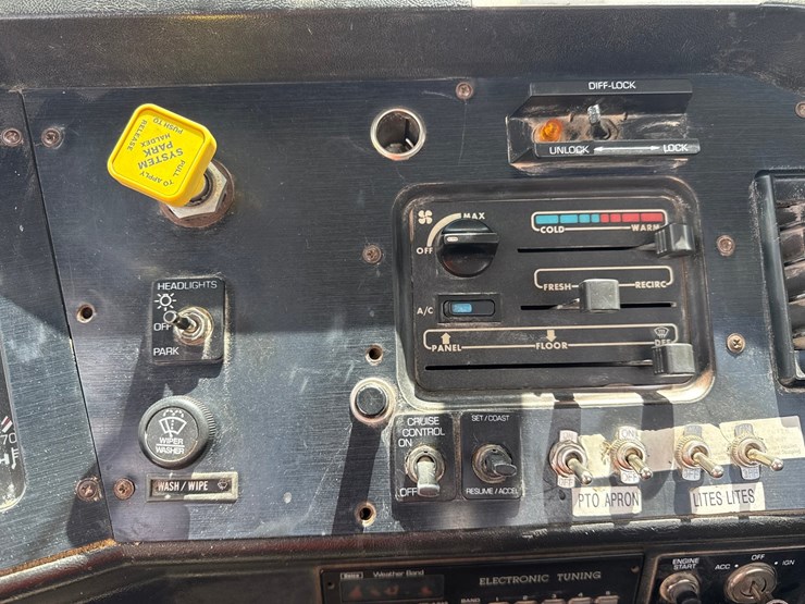 1995-cummins-m11-image-67
