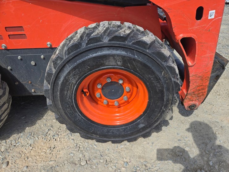 kubota-ssv75-image-41