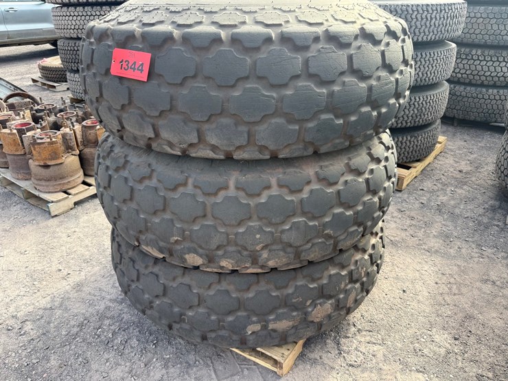 #1344-•-firestone-tires-with-rims-image-4