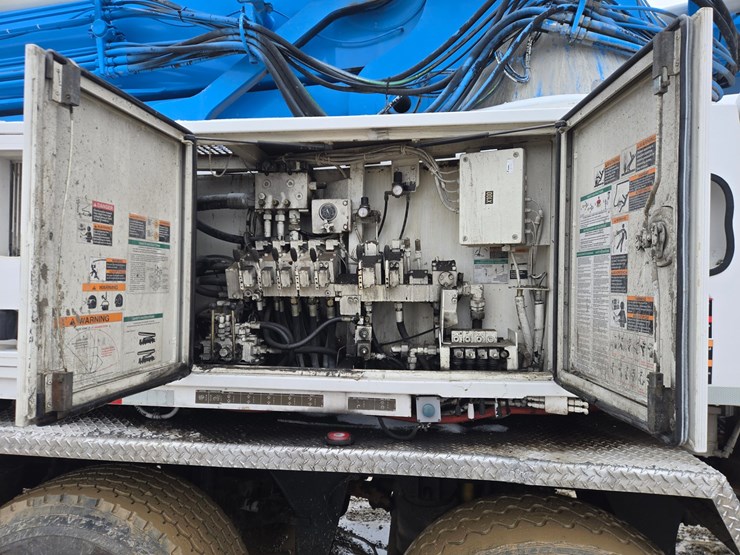 #60854-•-2006-tor-truck-corporation-61sx-pump-truck-image-18