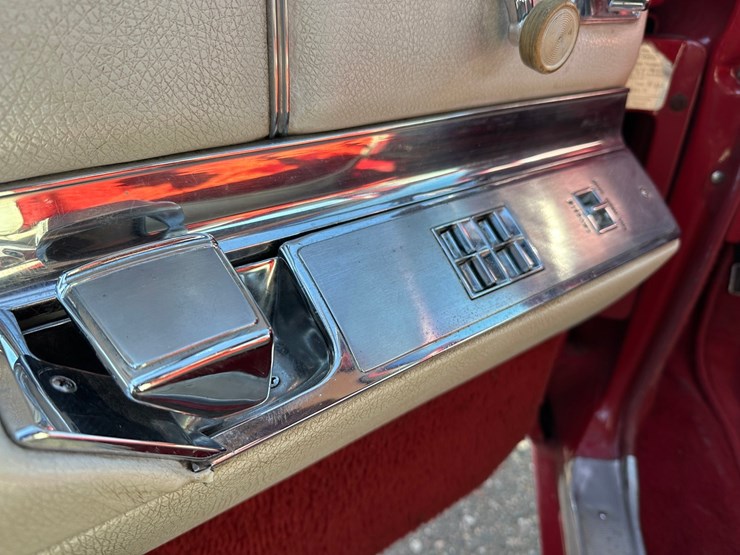 #1175-•-1967-cadillac-deville-convertible-coupe-image-44