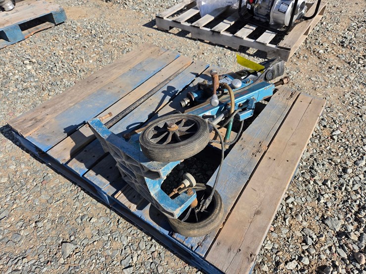 #6172-•-moore-bantam-800se-drilling-machine-image-4