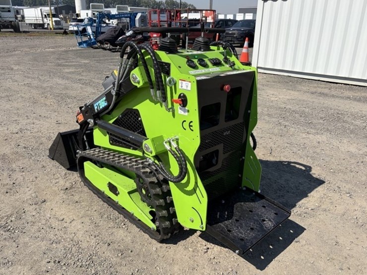 2026-future-ft36c-mini-compact-track-loader-image-6