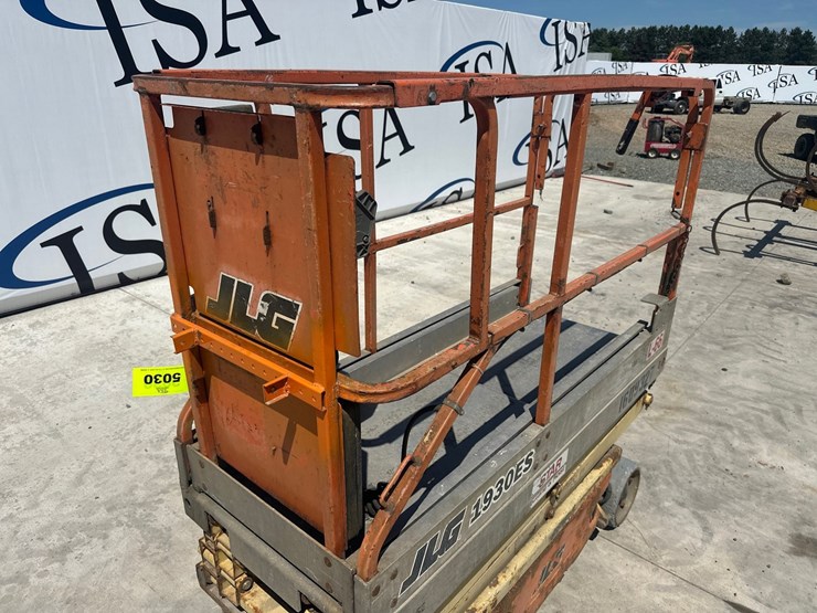 jlg-1930es-image-9