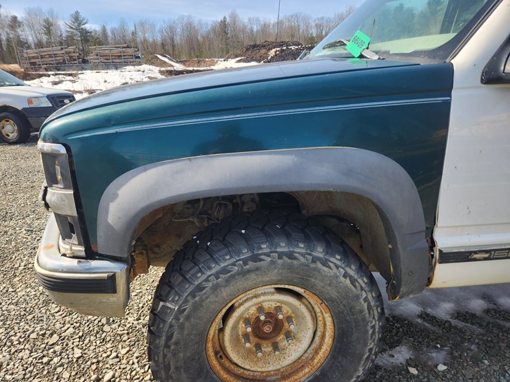 1998-chevrolet-3500-image-17
