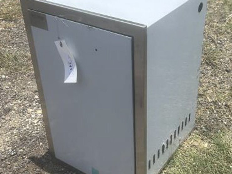 #241-•-stainless-steel-trash-drawer-for-built-in-outdoor-image-3