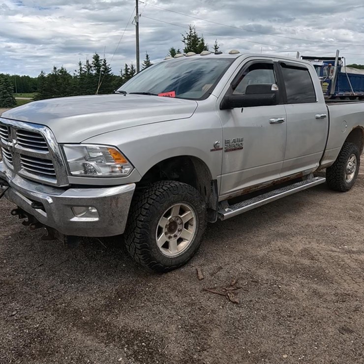 2013 DODGE 2500
