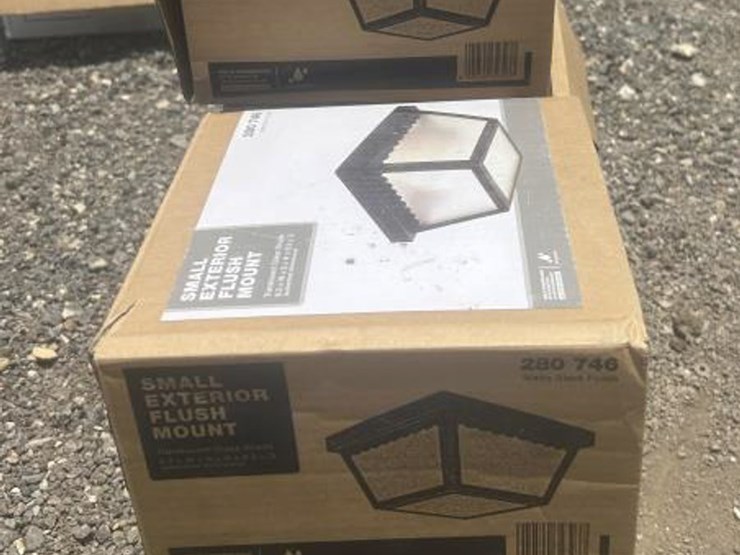 #235-•-(5)-small-exterior-flush-mount-light-fixtures-image-4