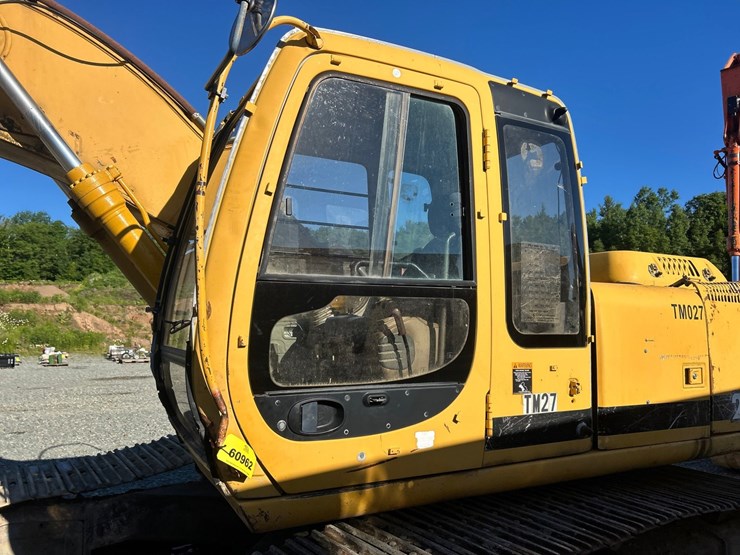 2000-deere-200-lc-image-61