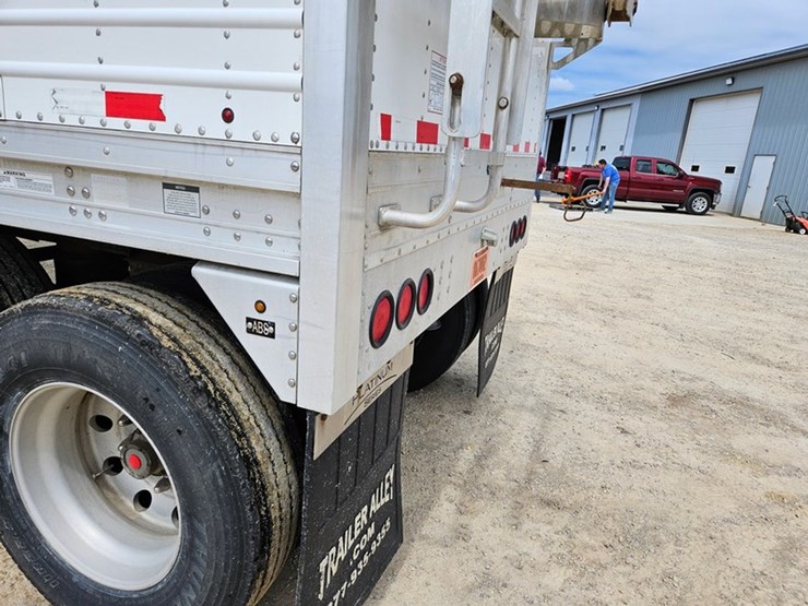 2015-stoughton-trailer-image-30