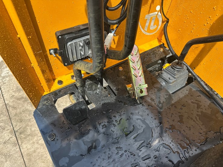 #5047-•-2026-j1500-crawler-dumper-image-14